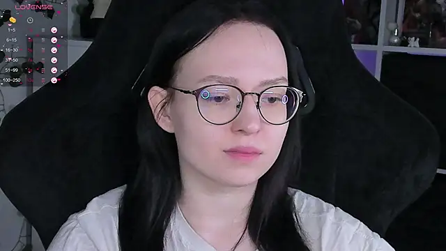 Snapshot of power_robynn chatting on November 2025 05:01:02 PM power robynn online show from November 2025 05:01:02 PM