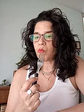 Snapshot of MoritaSalvaj chatting on October 2025 08:20:01 PM MoritaSalvaj online show from October 2025 08:20:01 PM