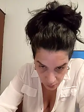 Snapshot of MoritaSalvaj chatting on November 2025 02:03:02 AM MoritaSalvaj online show from November 2025 02:03:02 AM