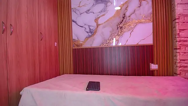 Snapshot of martinasmith303av chatting on November 2025 04:29:02 PM martinasmith303av online show from November 2025 04:29:02 PM