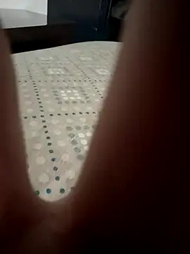 Snapshot of NoFilterCouple chatting on October 2025 01:42:01 PM NoFilterCouple online show from October 2025 01:42:01 PM