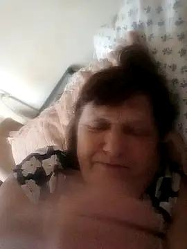 Snapshot of Apeesynka55211 chatting on October 2025 10:38:01 AM Apeesynka55211 online show from October 2025 10:38:01 AM