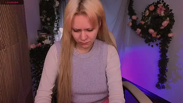 Snapshot of kitten_murray_ chatting on November 2025 06:01:01 AM kitten murray online show from November 2025 06:01:01 AM