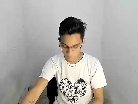 Deivi colins 23 online show from November 2025 10:26:02 PM