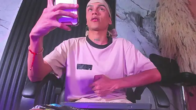 milo crave online show from October 2025 07:18:01 PM