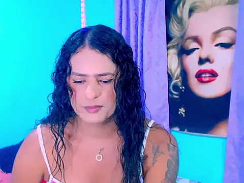 Snapshot of horny_val_ chatting on October 2025 02:20:01 AM horny val online show from October 2025 02:20:01 AM