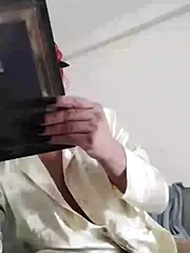 Snapshot of RobertaxGutierrez chatting on November 2025 03:16:01 AM RobertaxGutierrez online show from November 2025 03:16:01 AM