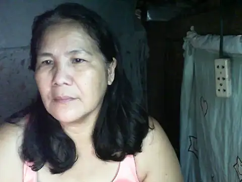 Snapshot of milagrose_rose chatting on October 2025 08:14:02 PM milagrose rose online show from October 2025 08:14:02 PM