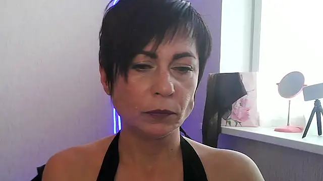 Snapshot of Ashley_Brookss chatting on November 2025 09:42:02 AM Ashley Brookss online show from November 2025 09:42:02 AM