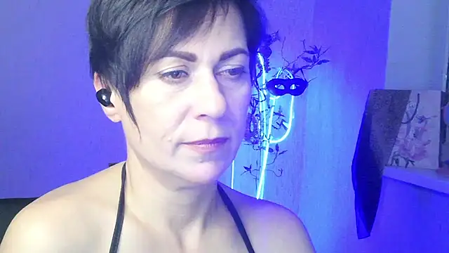 Snapshot of Ashley_Brookss chatting on November 2025 09:48:02 PM Ashley Brookss online show from November 2025 09:48:02 PM