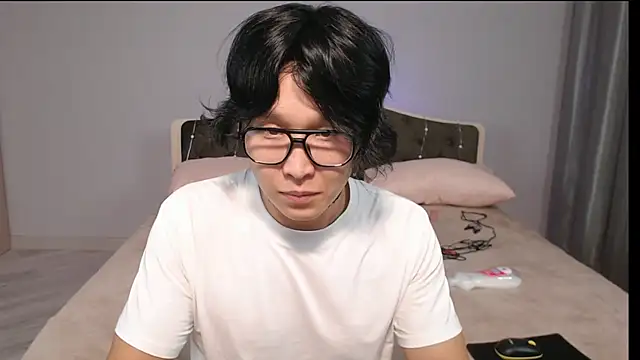 Snapshot of KaiChicken chatting on October 2025 03:20:01 PM KaiChicken online show from October 2025 03:20:01 PM