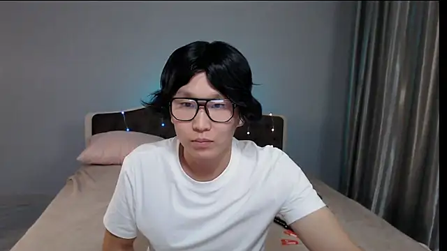 Snapshot of KaiChicken chatting on October 2025 02:32:01 AM KaiChicken online show from October 2025 02:32:01 AM