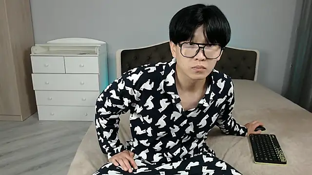 Snapshot of KaiChicken chatting on December 2025 09:40:02 AM KaiChicken online show from December 2025 09:40:02 AM