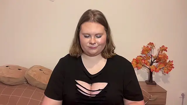 Snapshot of BriannaFlirty chatting on November 2025 07:25:01 AM BriannaFlirty online show from November 2025 07:25:01 AM