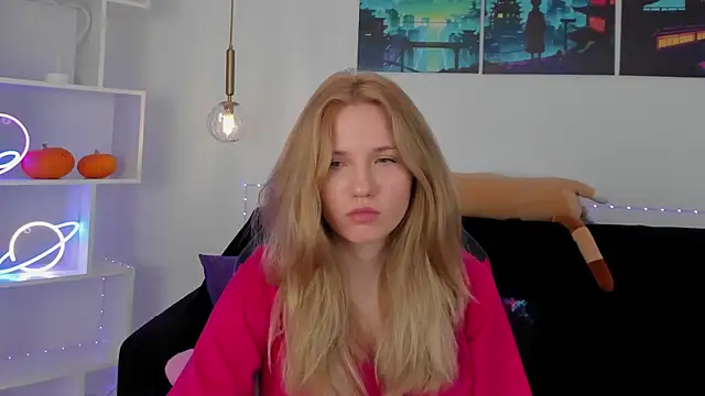 Snapshot of MelissaLiss chatting on October 2025 03:11:02 PM MelissaLiss online show from October 2025 03:11:02 PM