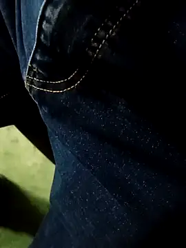 Mssbig online show from November 2025 10:25:01 PM