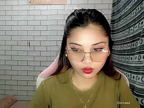 Snapshot of pinay_old_lover chatting on November 2025 06:34:02 AM pinay old lover online show from November 2025 06:34:02 AM