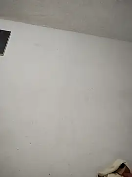 Valentina Squirt- online show from October 2025 09:43:02 AM