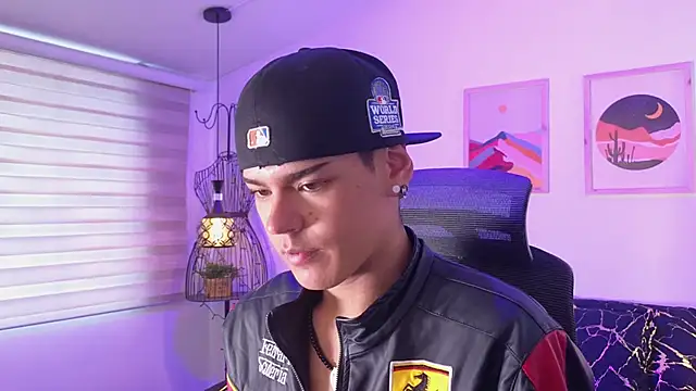 kevienmiet online show from October 2025 11:27:02 AM