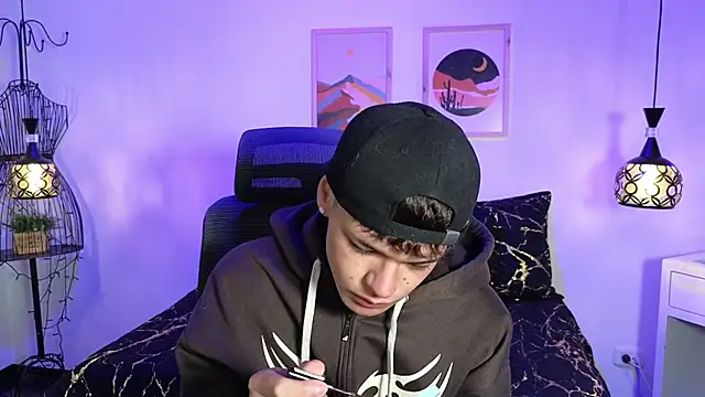 kevienmiet online show from October 2025 11:41:02 AM