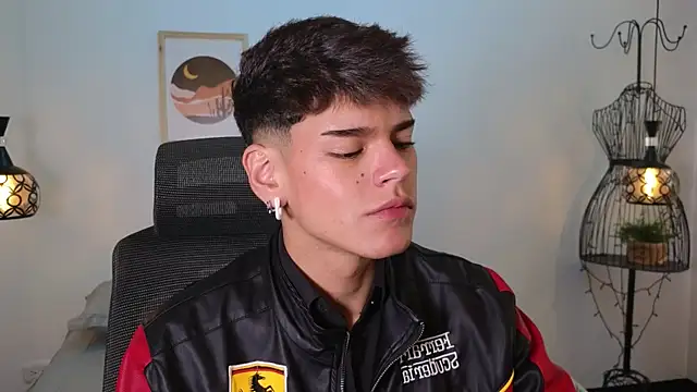 kevienmiet online show from November 2025 11:54:01 AM