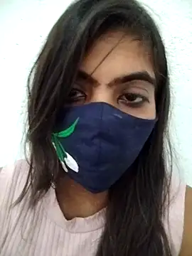 Snapshot of PEEHU-50 chatting on October 2025 01:13:02 AM PEEHU-50 online show from October 2025 01:13:02 AM