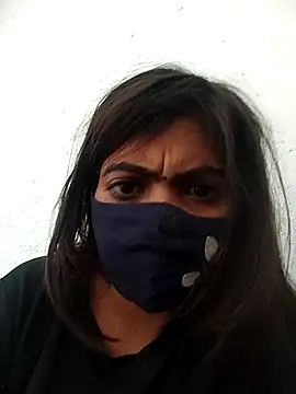 Snapshot of PEEHU-50 chatting on November 2025 02:32:01 AM PEEHU-50 online show from November 2025 02:32:01 AM