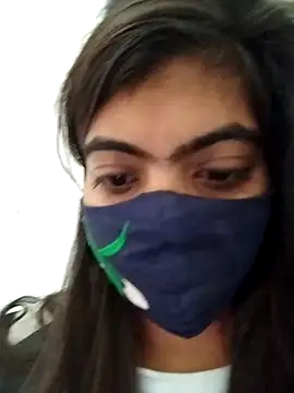 Snapshot of PEEHU-50 chatting on November 2025 01:37:01 AM PEEHU-50 online show from November 2025 01:37:01 AM