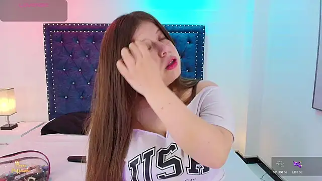 Snapshot of Cammi_wagner chatting on October 2025 07:52:01 PM Cammi wagner online show from October 2025 07:52:01 PM