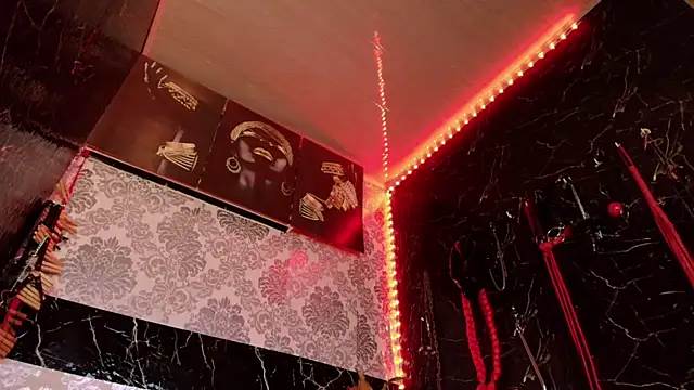 Snapshot of scarlet_queen__ chatting on October 2025 06:53:01 PM scarlet queen online show from October 2025 06:53:01 PM