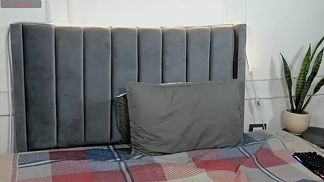 Snapshot of luxuryheaven_8 chatting on October 2025 07:34:01 PM luxuryheaven 8 online show from October 2025 07:34:01 PM