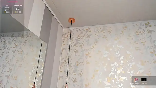 Snapshot of Luciaoregon chatting on November 2025 01:11:02 PM Luciaoregon online show from November 2025 01:11:02 PM