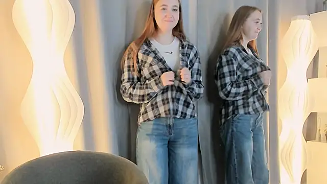 Snapshot of BobbieStenstrom chatting on October 2025 08:55:02 AM BobbieStenstrom online show from October 2025 08:55:02 AM