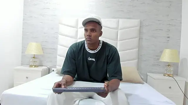 jax black online show from October 2025 07:03:01 PM