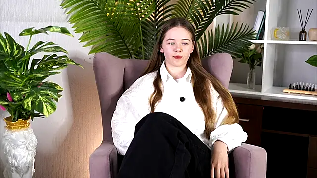 SheenaLoesche online show from October 2025 12:24:01 PM