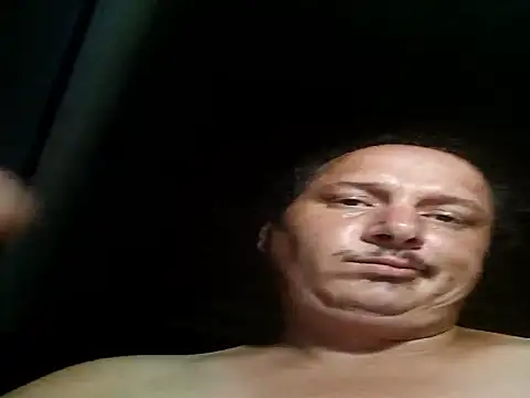 Snapshot of macKnd chatting on October 2025 06:56:02 AM macKnd online show from October 2025 06:56:02 AM