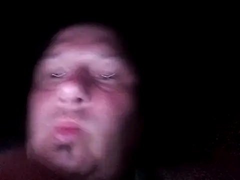 Snapshot of macKnd chatting on October 2025 12:22:01 AM macKnd online show from October 2025 12:22:01 AM