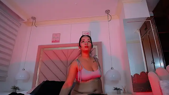 Snapshot of Amara_Martell chatting on October 2025 03:20:01 AM Amara Martell online show from October 2025 03:20:01 AM