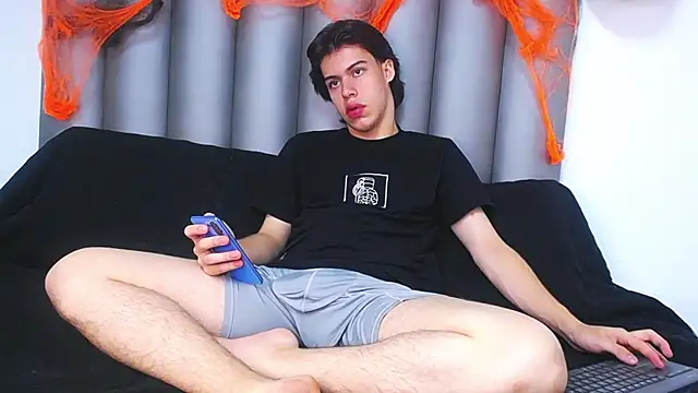 Snapshot of Lucian_grey chatting on October 2025 04:24:02 AM Lucian grey online show from October 2025 04:24:02 AM