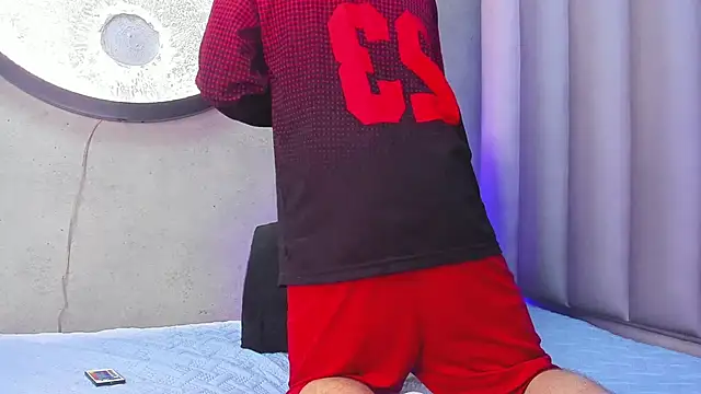 Snapshot of Lucian_grey chatting on November 2025 04:13:02 AM Lucian grey online show from November 2025 04:13:02 AM