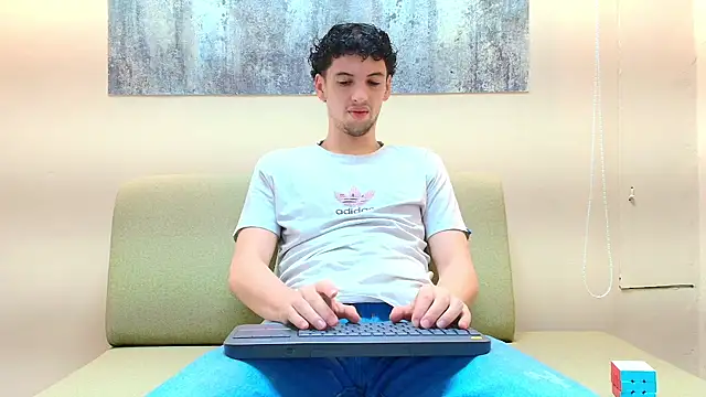 Snapshot of ISRAEL_GRAY chatting on October 2025 12:14:01 PM ISRAEL GRAY online show from October 2025 12:14:01 PM