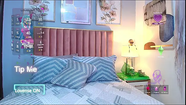 Snapshot of ElektraBlue chatting on November 2025 07:46:02 PM ElektraBlue online show from November 2025 07:46:02 PM