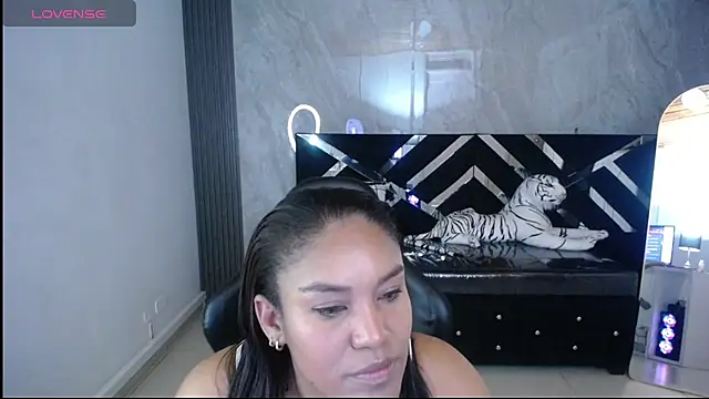 kamala a online show from October 2025 03:38:01 AM