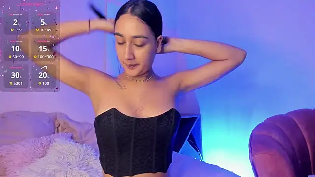 Nikolbrice online show from November 2025 07:03:01 PM