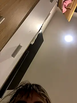 Snapshot of Zoe_riivas chatting on October 2025 10:22:02 AM Zoe riivas online show from October 2025 10:22:02 AM