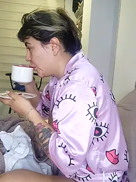 Snapshot of Zoe_riivas chatting on November 2025 10:04:02 AM Zoe riivas online show from November 2025 10:04:02 AM