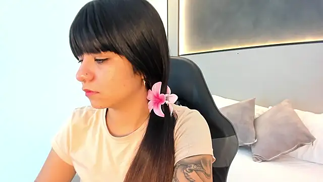 Snapshot of fiorella18_ chatting on November 2025 01:51:02 AM fiorella18 online show from November 2025 01:51:02 AM