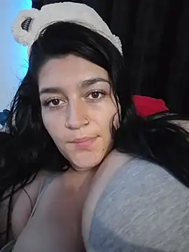 Snapshot of alejitasweet chatting on October 2025 01:42:02 AM alejitasweet online show from October 2025 01:42:02 AM