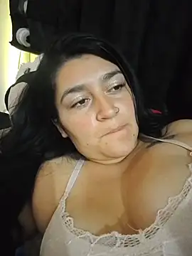 Snapshot of alejitasweet chatting on October 2025 03:31:01 AM alejitasweet online show from October 2025 03:31:01 AM