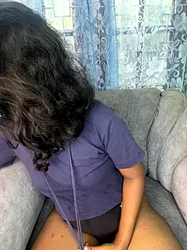 Snapshot of SukiyamaAsia chatting on October 2025 06:03:01 AM SukiyamaAsia online show from October 2025 06:03:01 AM